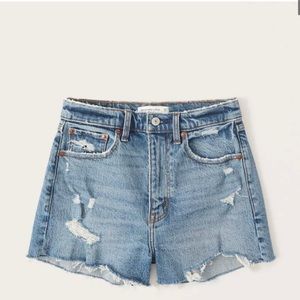 Abercrombie & Fitch PLUS High Rise Curve Love Mom Shorts Distressed
